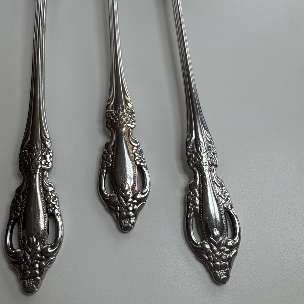Oneida Distinction Deluxe RAPHAEL Stainless 7 1/2" Iced Tea Spoons Set of 3 - Picture 3 of 9